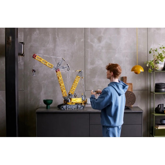 LEGO TECHNIC 42146 LIEBHERR LR 13000 CRAWLER CRANE LEGO TECHNIC 42146 LIEBHERR LR 13000 CRAWLER CRANE