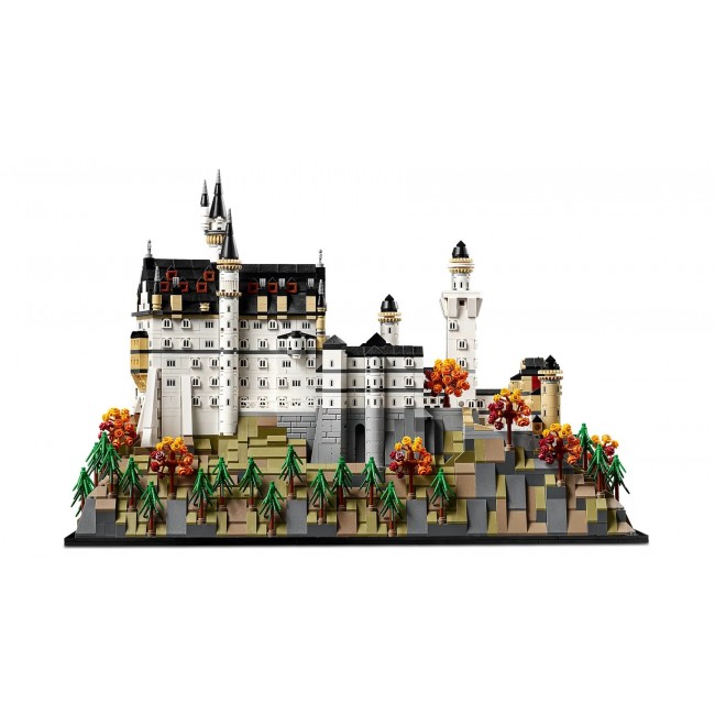 LEGO ARCHITECTURE 21063 Neuschwanstein Castle LEGO ARCHITECTURE 21063 Neuschwanstein Castle