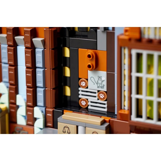 LEGO BATMAN 76271 The Animated Series Gotham City