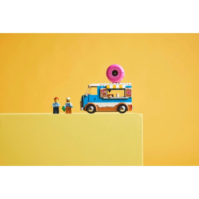 LEGO CITY 60452 Doughnut Truck LEGO CITY 60452 Doughnut Truck