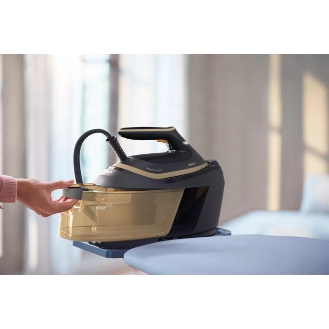 Philips PerfectCare 6000 Series PSG6066/20 2400 Watt Steam Generator Philips PerfectCare 6000 Series PSG6066/20 2400 Watt Steam Generator