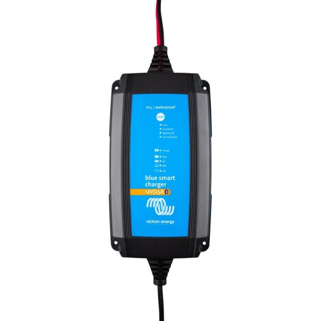 Blue Smart IP65 Charger 12/25 + DC connector