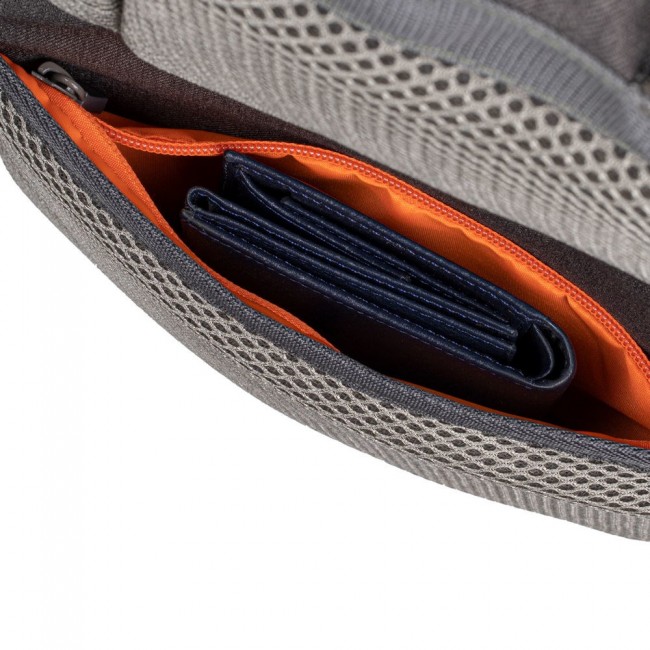 Rivacase 7761 39.6 cm (15.6