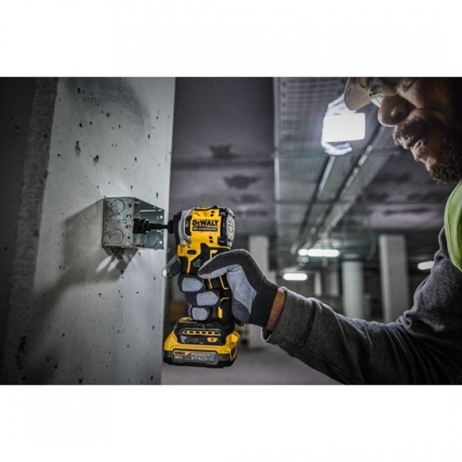 DEWALT ZAKRĘTARKA UDAROWA 18V 2x1,7Ah POWERSTACK DCF850E2T