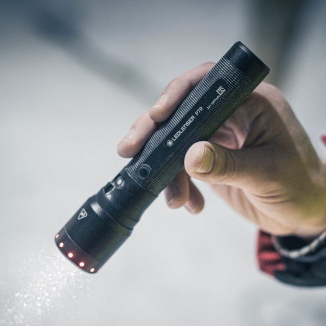Ledlenser P7R Black Hand flashlight LED