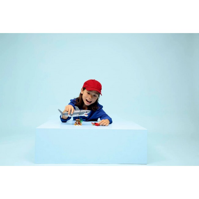 LEGO CREATOR 3 IN 1 31381 Fierce Shark with a Treasure Chest