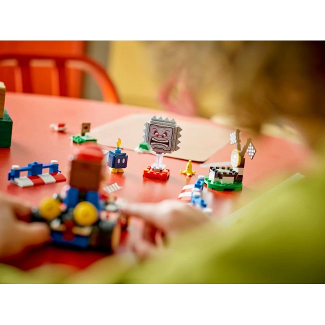 LEGO SUPER MARIO 72043 Mario Kart - Interactive LEGO Mario and Standard Kart