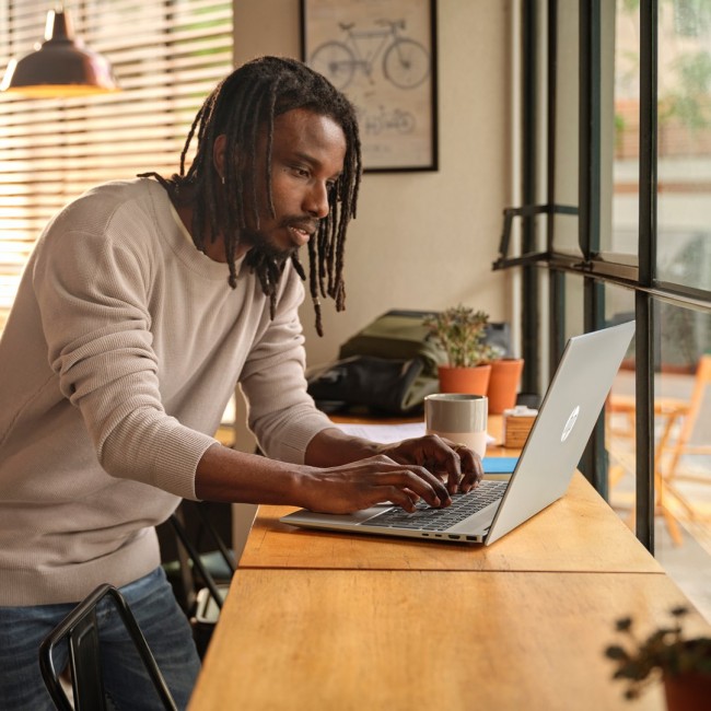 HP Pavilion 16-ag0007nw Ryzen 5 8540U 16 HP Pavilion 16-ag0007nw Ryzen 5 8540U 16