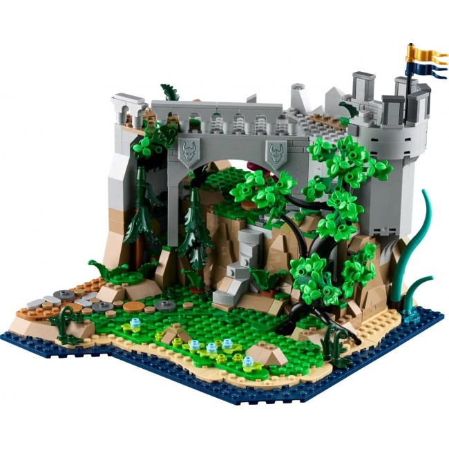 LEGO IDEAS 21348 Dungeons & Dragons: Red Dragon s Tale
