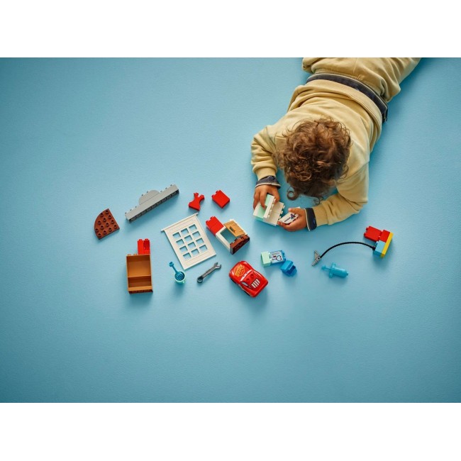 LEGO DUPLO 10456 McQueen's Visit to Doc's Garage