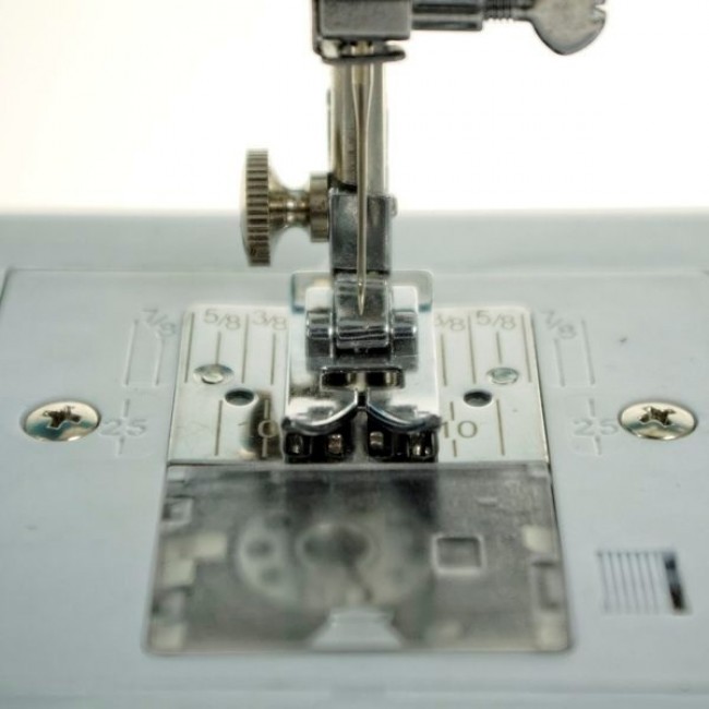ucznik Everyday Automatic sewing machine Electromechanical ucznik Everyday Automatic sewing machine Electromechanical