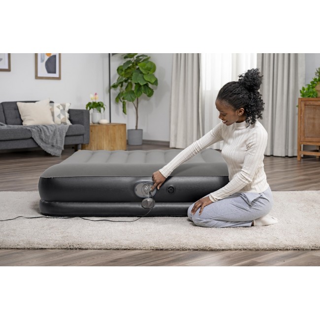 Bestway Tritech Queen Air Mattress with Built-in USB Pump 2.03 m x 1.52 m x 36 cm Bestway Tritech Queen Air Mattress with Built-in USB Pump 2.03 m x 1.52 m x 36 cm