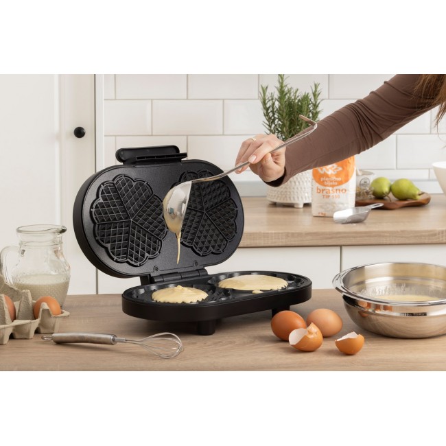 Waffle maker GORENJE WM1200B black, 1200 W Waffle maker GORENJE WM1200B black, 1200 W