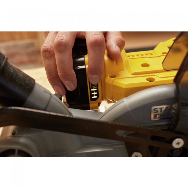 Stanley SFMCS701M1-QW miter saw
