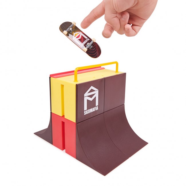 Tech Deck , Vert Wall 2.0, X-Connect Park Creator, Customizable and Buildable Ramp Set with Exclusive Fingerboard, Kids Toy for Boys and Girls Ages 6 and up