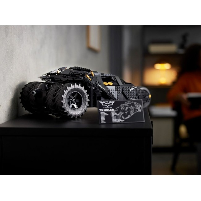 LEGO SUPER HEROES 76240 BATMOBILE TUMBLER LEGO SUPER HEROES 76240 BATMOBILE TUMBLER