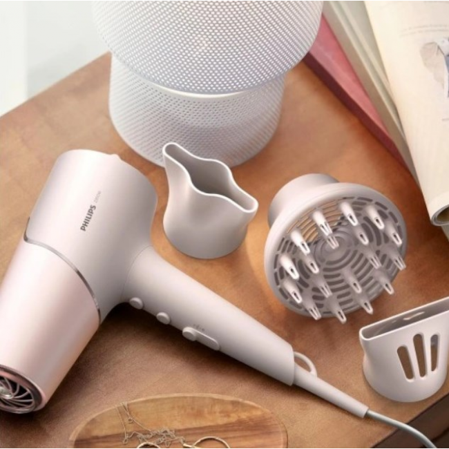 Philips 5000 series BHD530/20 hair dryer 2300 W Pearl Philips 5000 series BHD530/20 hair dryer 2300 W Pearl