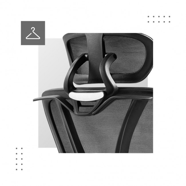 Expert 4.6 Black Swivel Armchair Expert 4.6 Black Swivel Armchair