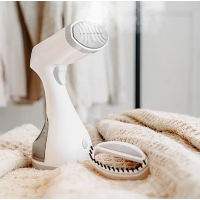 Adler AD 5042 Handheld Clothes Steamer Adler AD 5042 Handheld Clothes Steamer