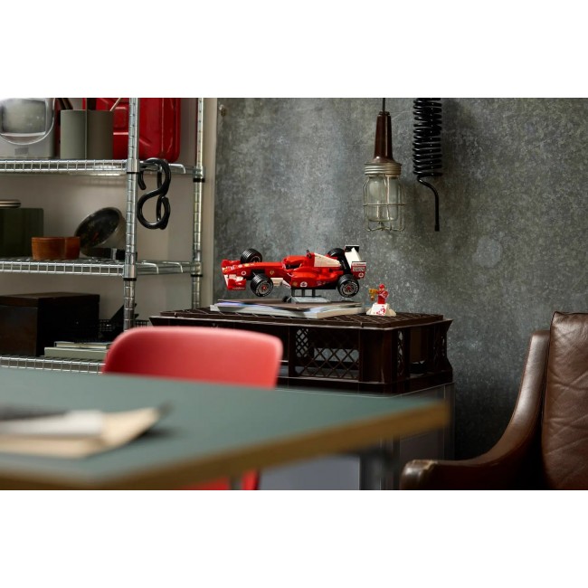LEGO ICONS 11375 Ferrari F2004 & Michael Schumacher LEGO ICONS 11375 Ferrari F2004 & Michael Schumacher