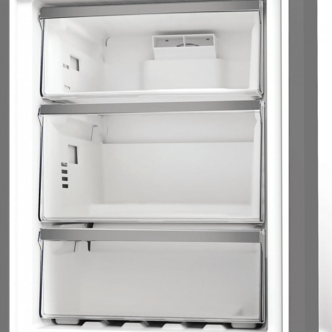 Whirlpool WPC 83I XP Freestanding 316 L Silver