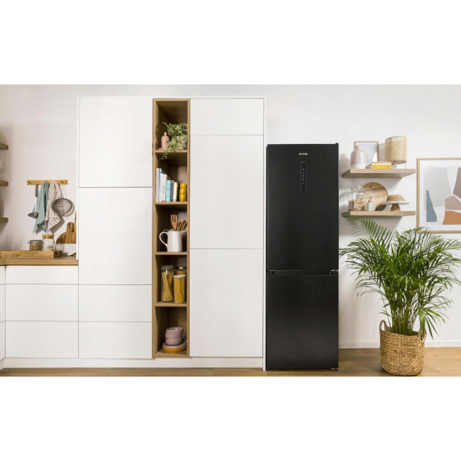 Gorenje NRK619EABXL4 Freestanding Refrigerator-Freezer 300 l E Black
