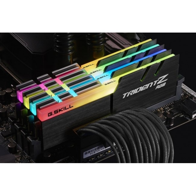 G.Skill Trident Z RGB (For AMD) F4-3200C16Q-32GTZRX memory module 32 GB 4 x 8 GB DDR4 288-pin DIMM