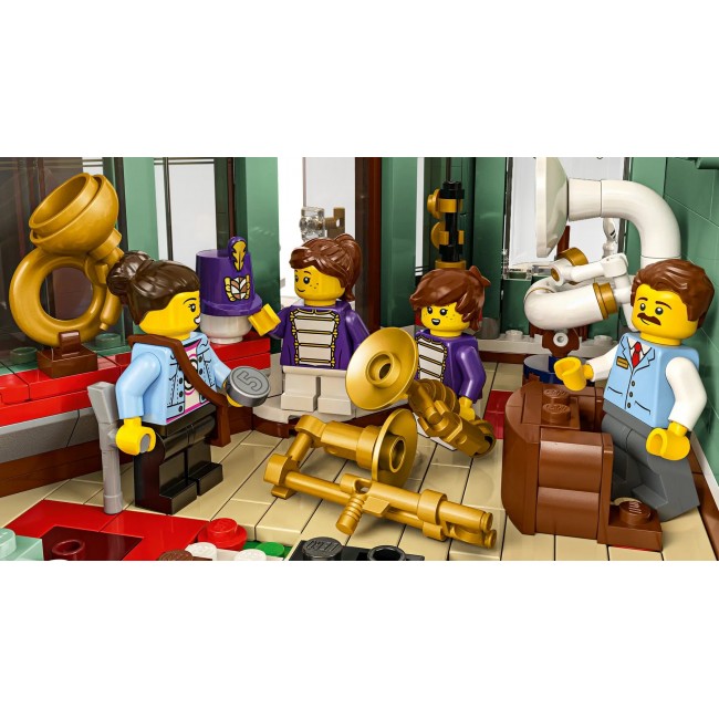 LEGO ICONS 11371 Shopping Street