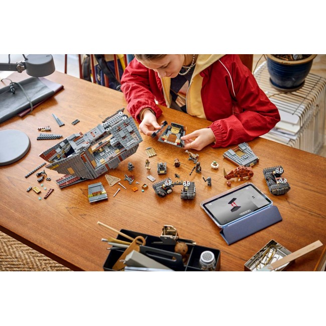 LEGO STAR WARS 75453 Offworld Sandcrawler and Mudhorn