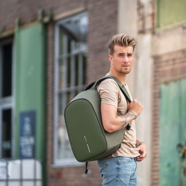 XD DESIGN ANTI-THEFT BACKPACK BOBBY HERO REGULAR GREEN P/N: P705.297 XD DESIGN ANTI-THEFT BACKPACK BOBBY HERO REGULAR GREEN P/N: P705.297