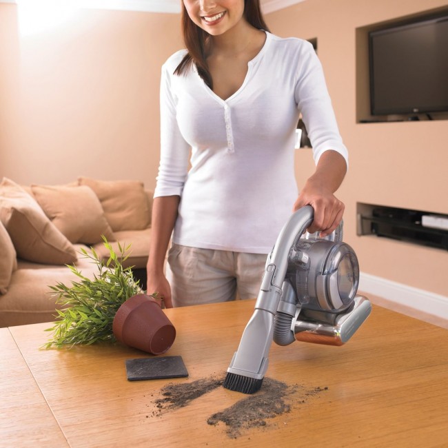 Black & Decker PD1820L-QW handheld vacuum Chrome Bagless Black & Decker PD1820L-QW handheld vacuum Chrome Bagless