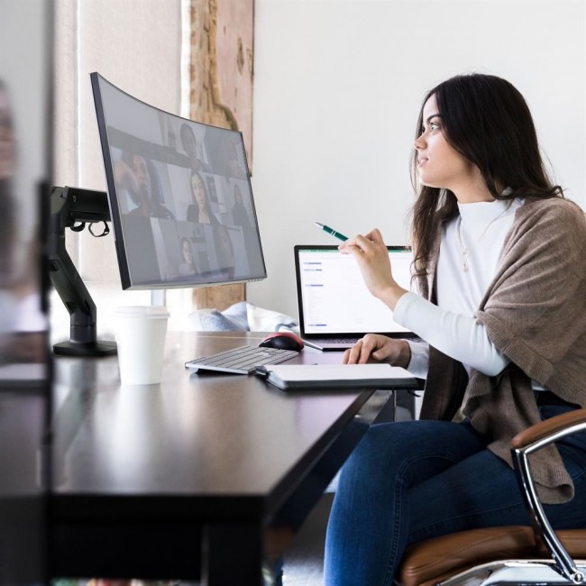 Ergotron HX Series 45-475-224 monitor mount / stand 124.5 cm (49 Ergotron HX Series 45-475-224 monitor mount / stand 124.5 cm (49