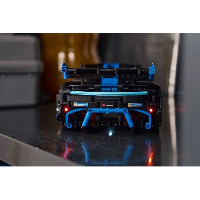 LEGO TECHNIC 42176 Porsche GT4 e-Performance Race Car LEGO TECHNIC 42176 Porsche GT4 e-Performance Race Car