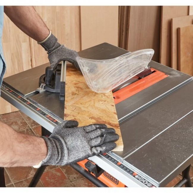 Black & Decker BES720-QS table saw 4800 RPM Black & Decker BES720-QS table saw 4800 RPM