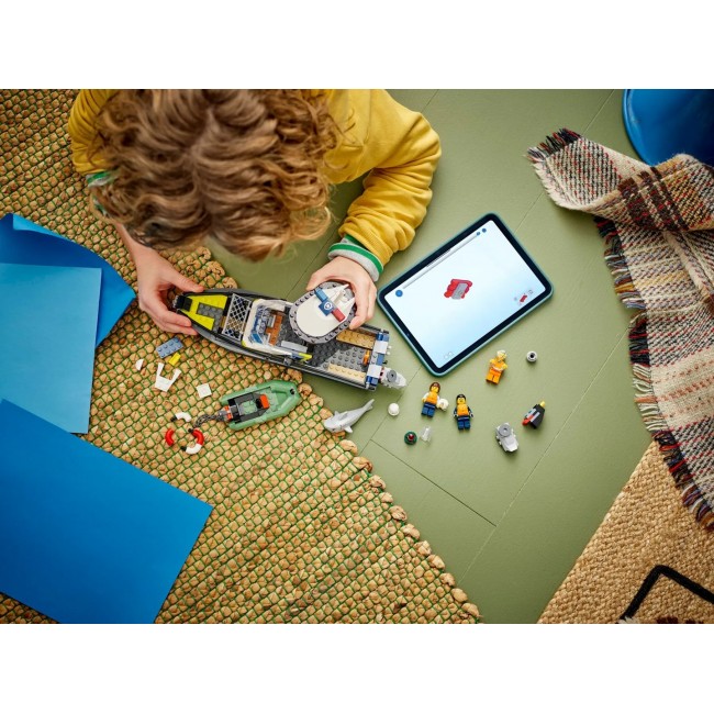 LEGO CITY 60456 Police Boat Chase LEGO CITY 60456 Police Boat Chase