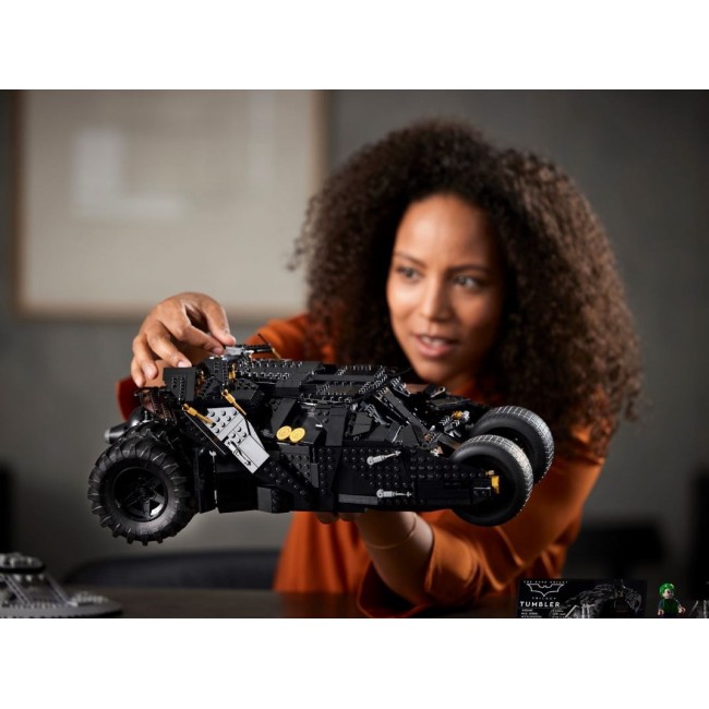 LEGO SUPER HEROES 76240 BATMOBILE TUMBLER LEGO SUPER HEROES 76240 BATMOBILE TUMBLER