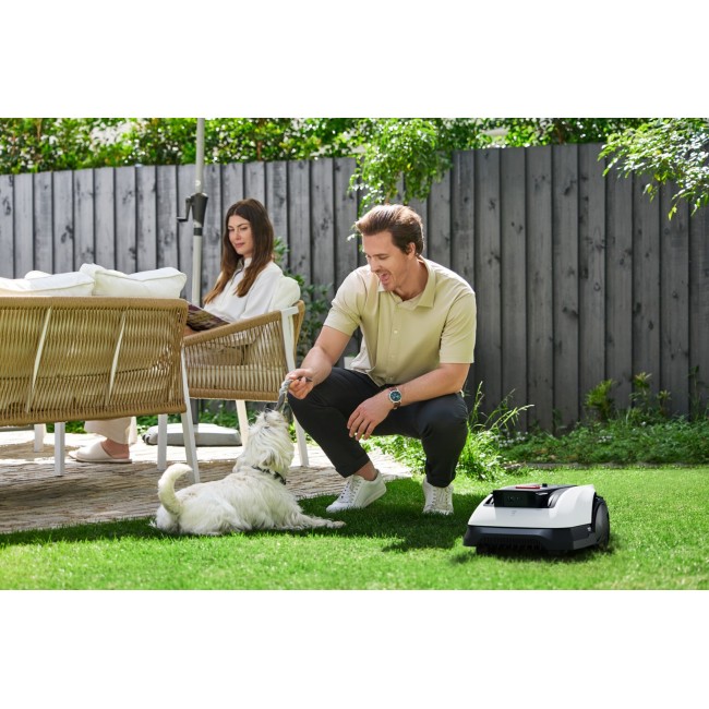 Autonomous lawn mower Ecovacs GOAT O800 RTK