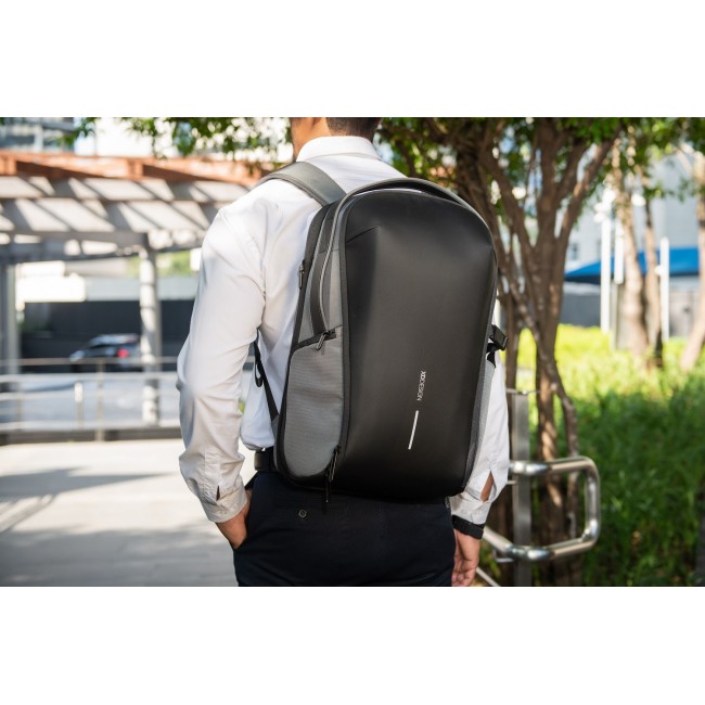 XD DESIGN BACKPACK BIZZ BACKPACK GREY P/N: P705.932 XD DESIGN BACKPACK BIZZ BACKPACK GREY P/N: P705.932