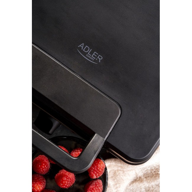 Waffle maker Adler AD 3049