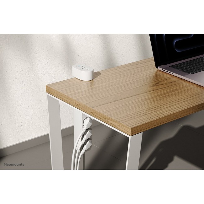 Neomounts DS22-840WH6 Desk socket with clamp and USB-C and USB-A ports - Quick charge