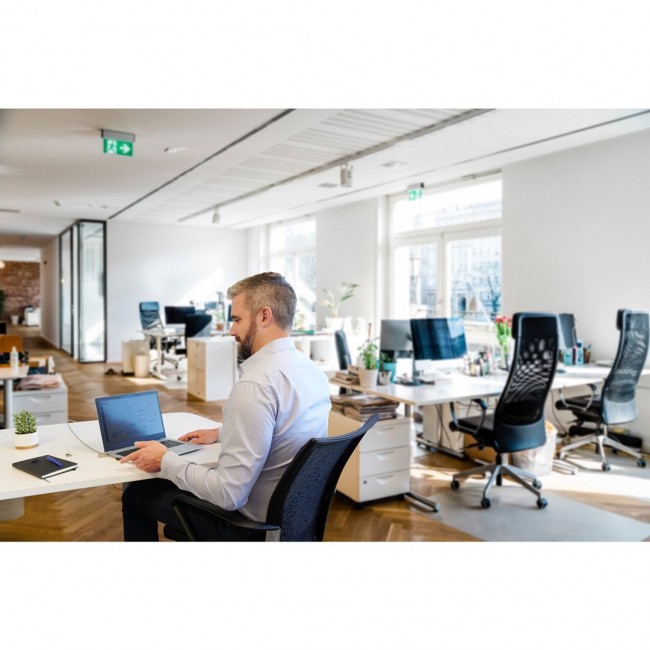 Kensington MagPro Magnetic Privacy Screen Filter for Laptops 13.3