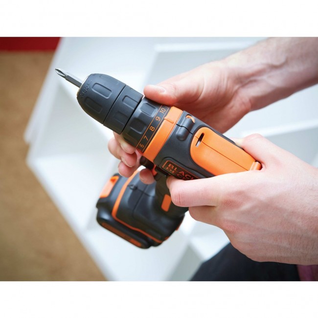 Black & Decker BDCDD12-QW drill Keyless Black, Orange
