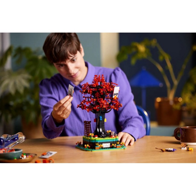 LEGO IDEAS 21346 Family Tree
