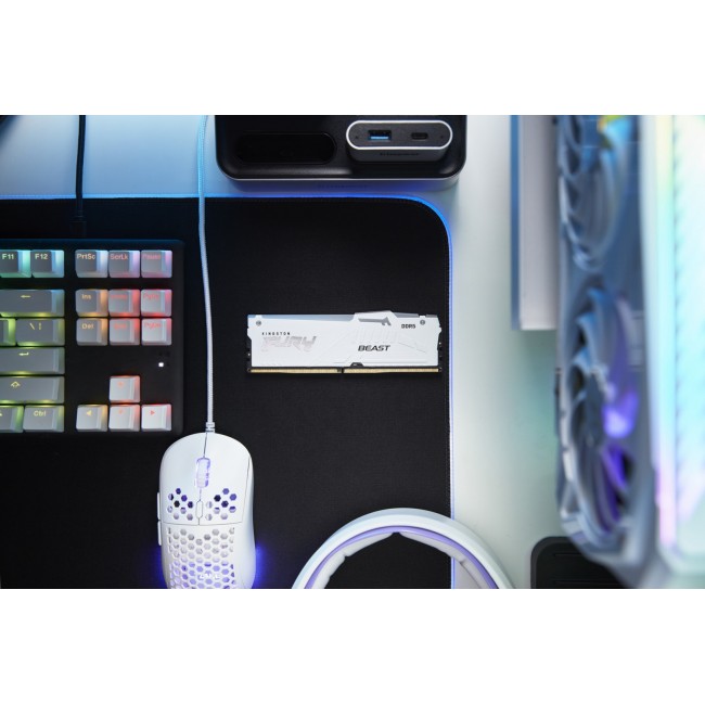 Kingston Technology FURY Beast 128GB 5600MT/s DDR5 CL40 DIMM (Kit of 4) White RGB XMP Kingston Technology FURY Beast 128GB 5600MT/s DDR5 CL40 DIMM (Kit of 4) White RGB XMP
