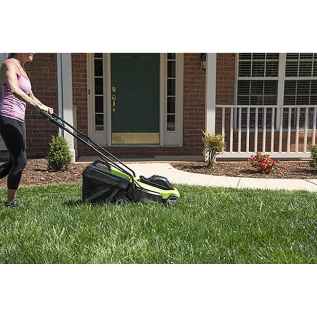 33 cm cordless mower Greenworks GD24LM33K4 - 2516107UB - charger + 4Ah battery kit