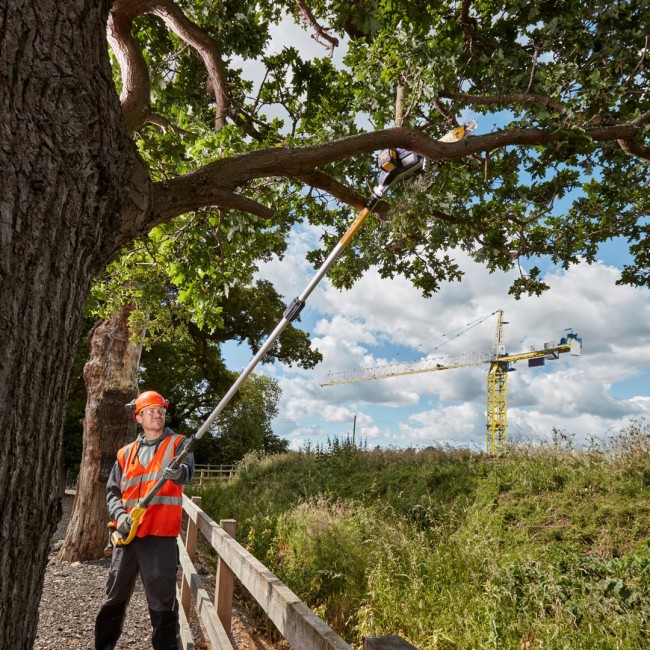 Chainsaw 18V DCMPS567N-XJ DEWALT Chainsaw 18V DCMPS567N-XJ DEWALT