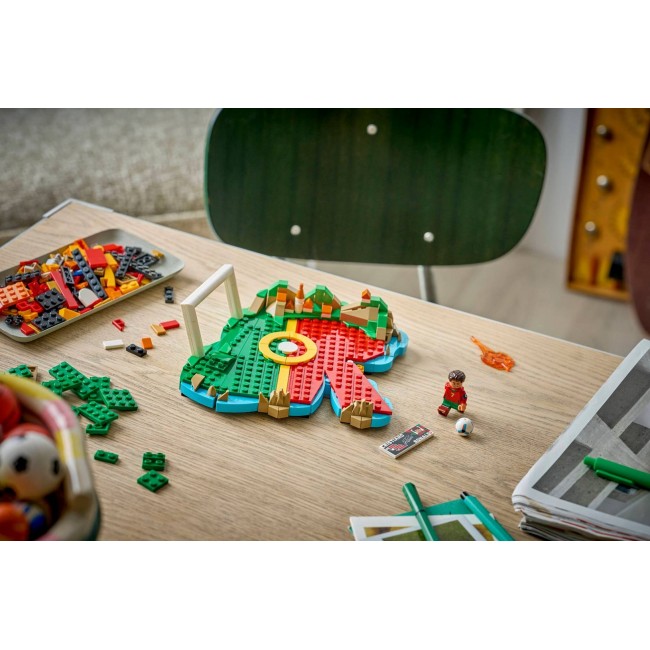 LEGO EDITIONS 43012 Cristiano Ronaldo - Football Highlights LEGO EDITIONS 43012 Cristiano Ronaldo - Football Highlights