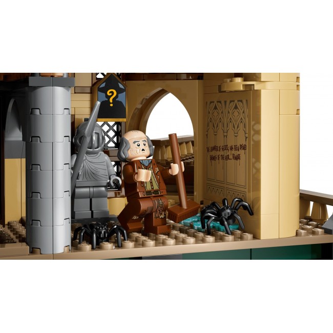 LEGO HARRY POTTER 76473 Hogwarts Castle - East Wing