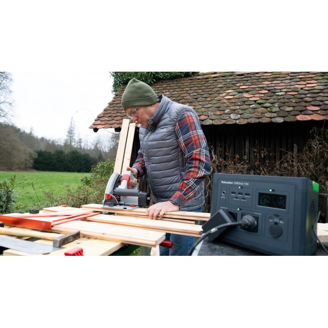 APC PPS730-GR portable power station Lithium-Ion (Li-Ion) 995 W 6.4 kg