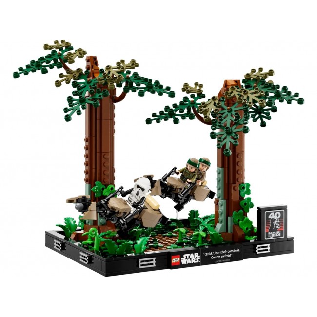 LEGO STAR WARS 75353 DIORAMA: ENDOR SPEEDER CHASE LEGO STAR WARS 75353 DIORAMA: ENDOR SPEEDER CHASE